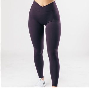 Alphalete surface power leggings